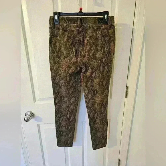 PAIGE HOXTON ULTRA SKINNY COATED LEATHER LIKE BROWN SNAKE JEANS SIZE 27 - Picture 4 of 5